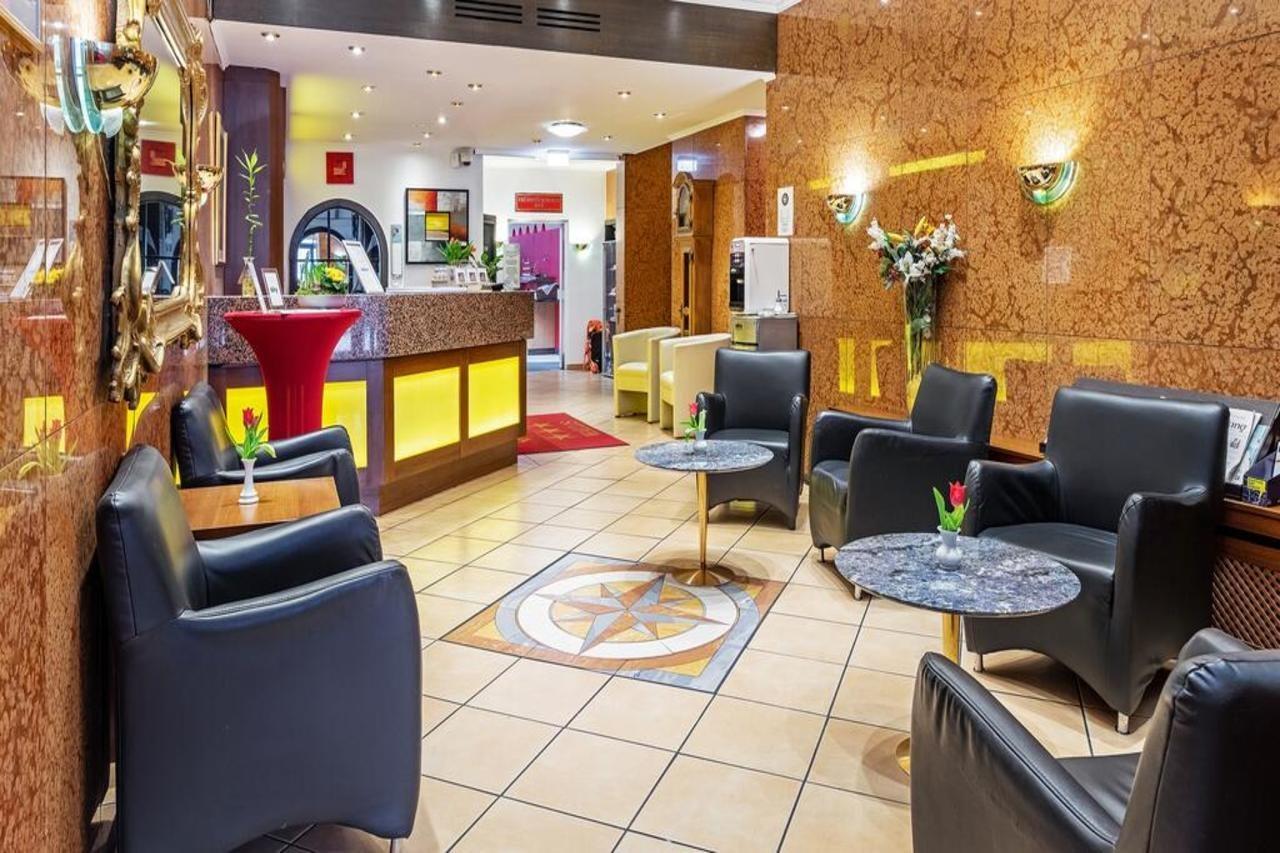 Np Wallis Hotel 3*