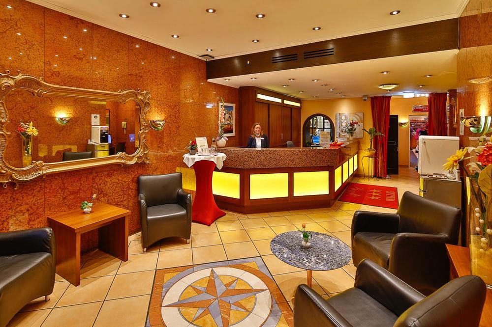 Hotel Np Wallis 3*