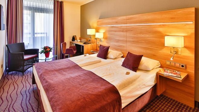 Np Wallis 3* München